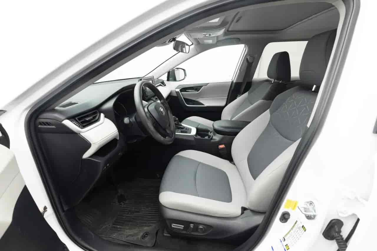 TOYOTA RAV4 - 10