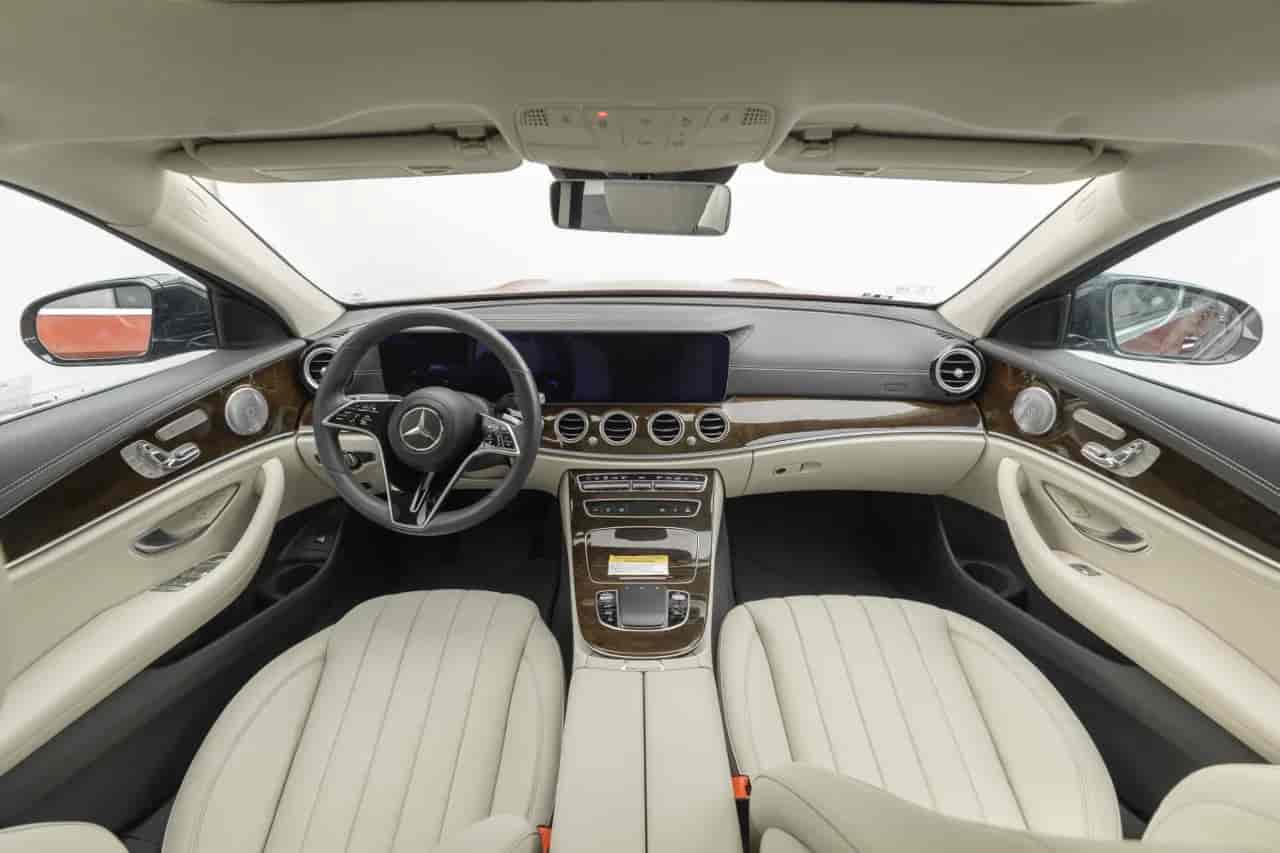 MERCEDES-BENZ E-Class - 9