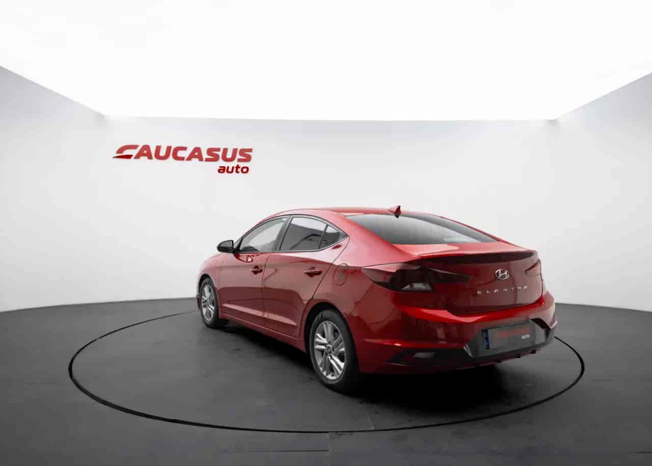 HYUNDAI Elantra - 6