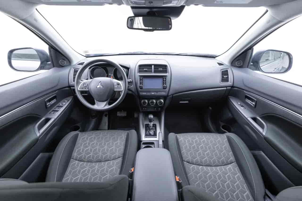 MITSUBISHI Outlander Sport - 9