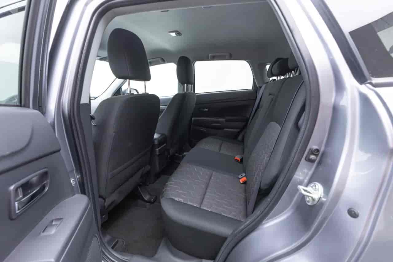 MITSUBISHI Outlander Sport - 8