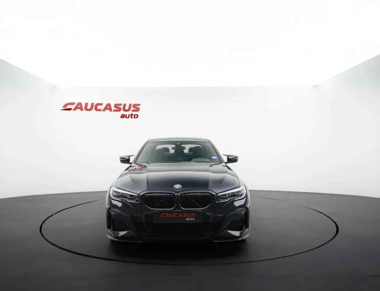 BMW 330i - 2