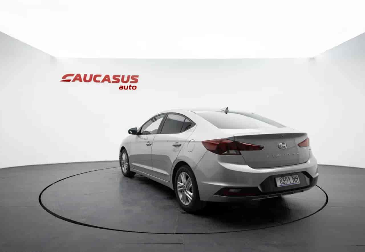 HYUNDAI Elantra - 6