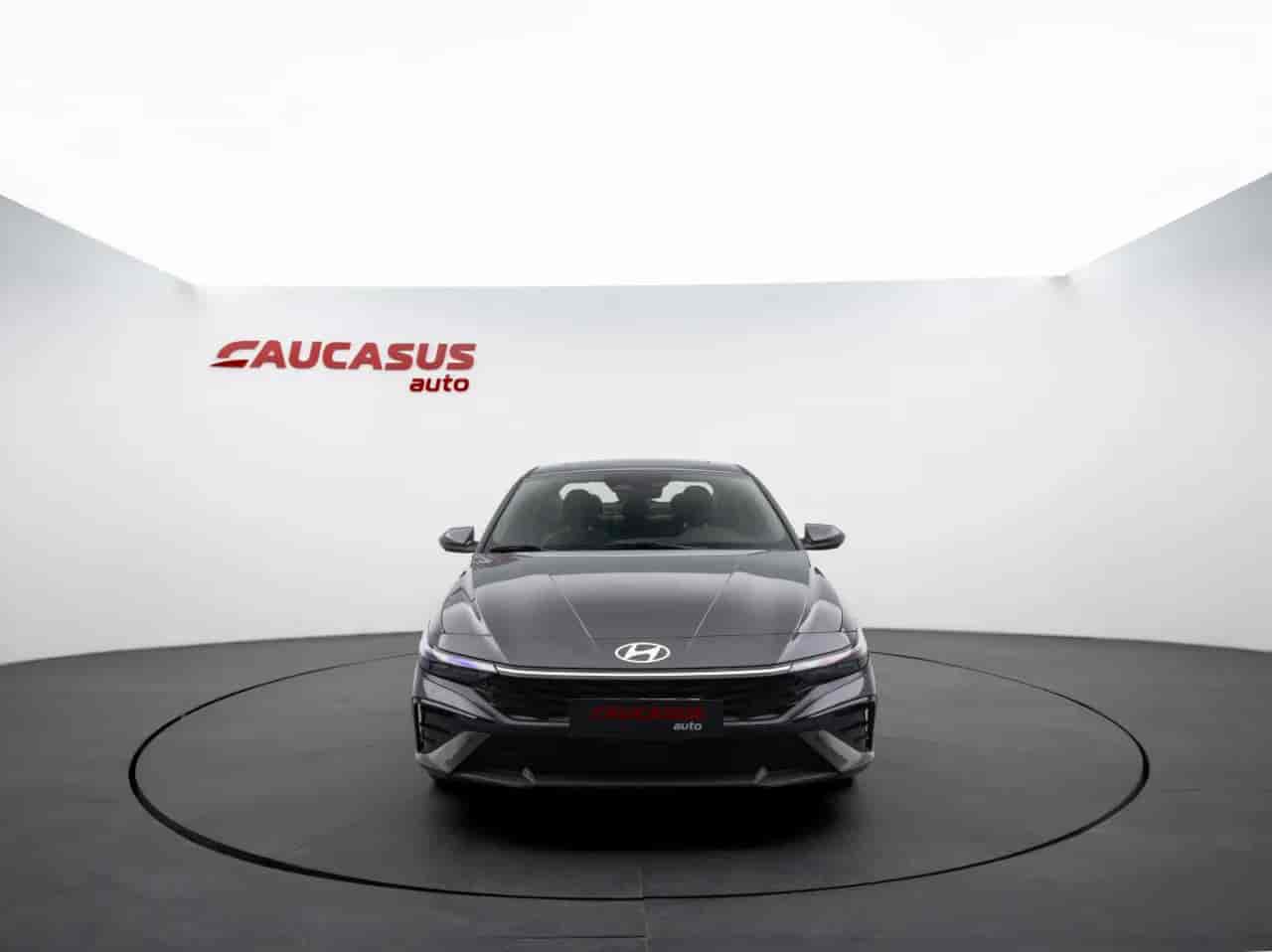 HYUNDAI Elantra - 2