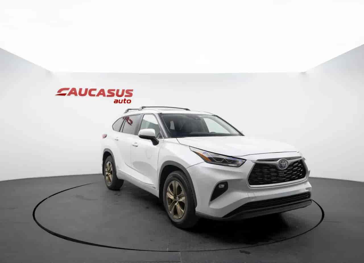TOYOTA Highlander - 3