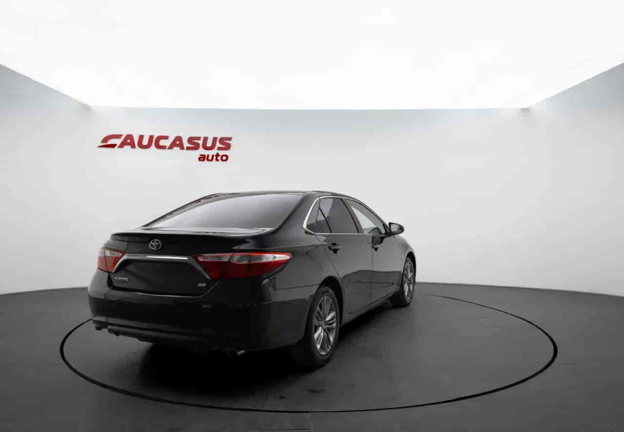TOYOTA Camry - 4