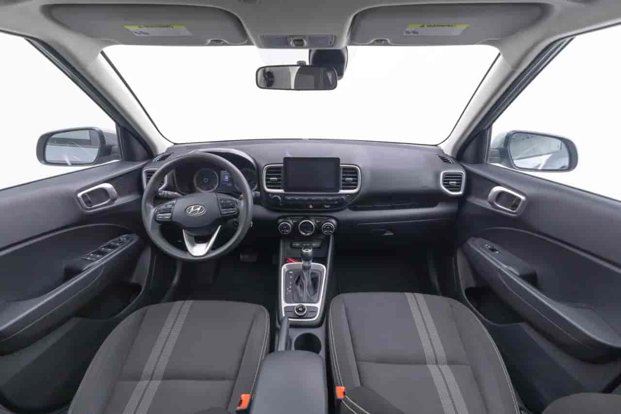 HYUNDAI Venue - 8
