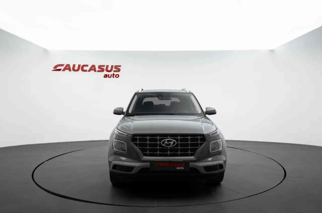 HYUNDAI Venue - 2