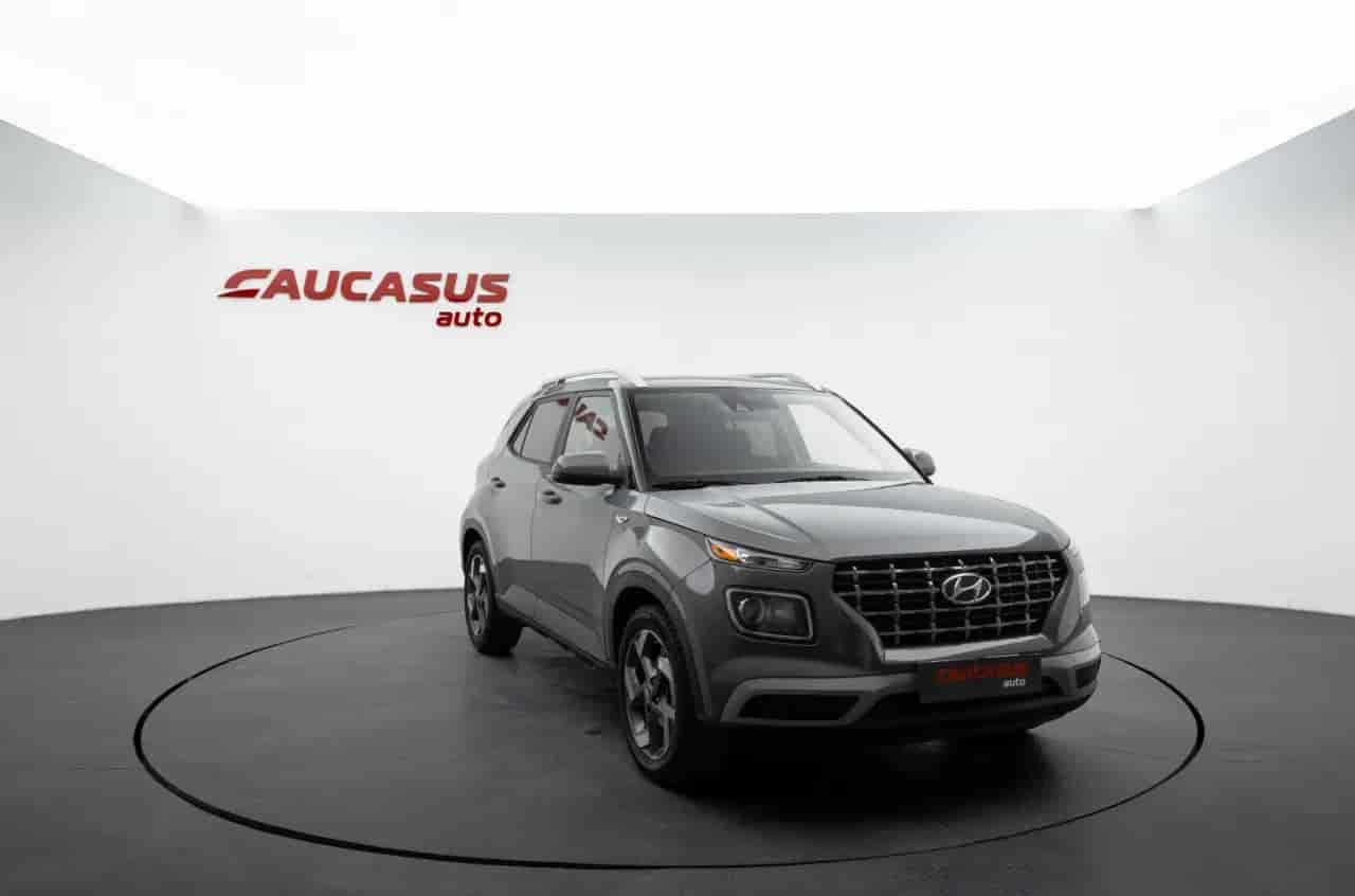 HYUNDAI Venue - 3