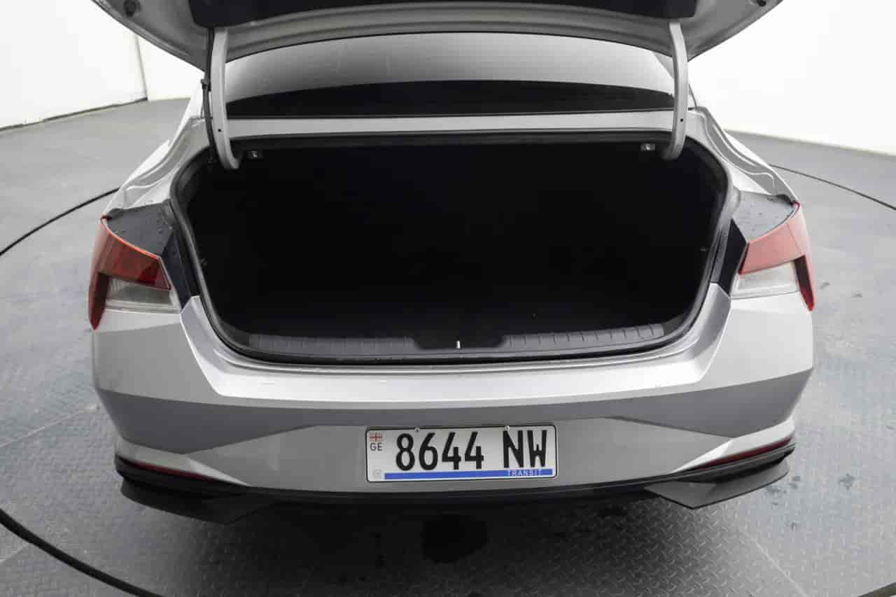 HYUNDAI Elantra - 7