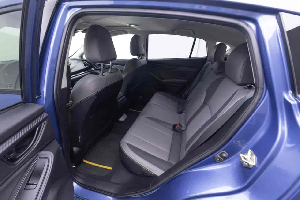 SUBARU Crosstrek - 8