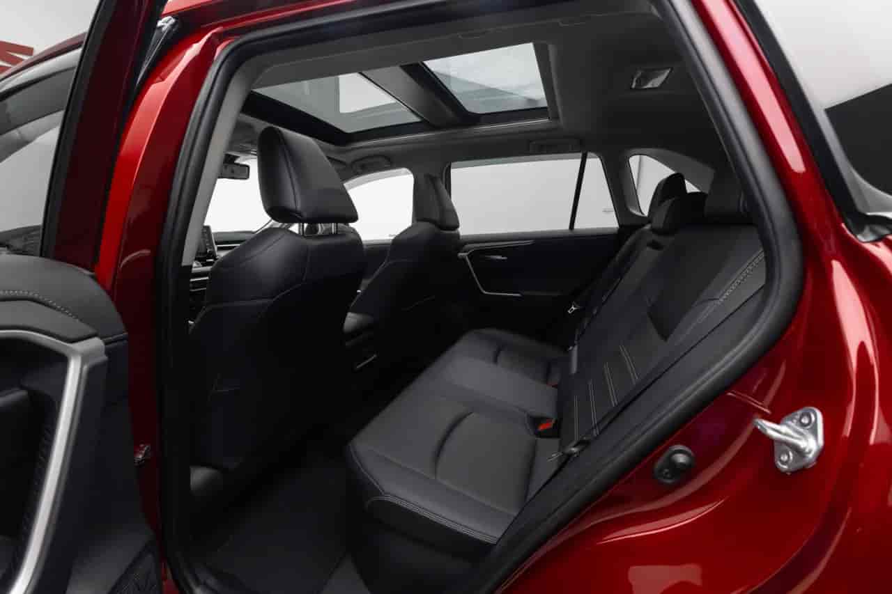 TOYOTA RAV4 - 8