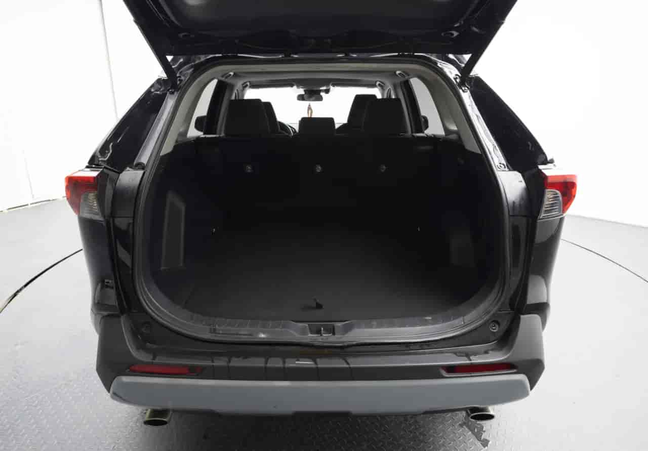 TOYOTA RAV4 - 7