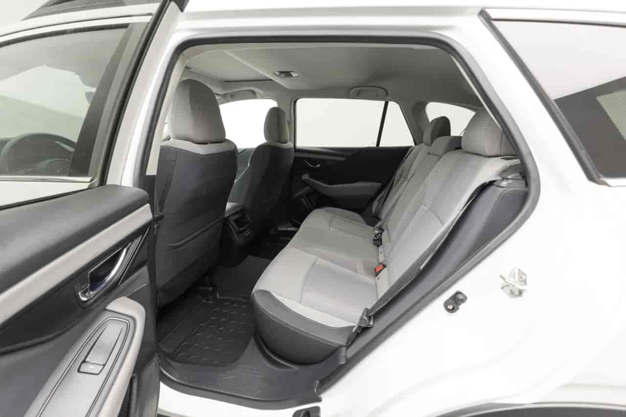SUBARU Outback - 8