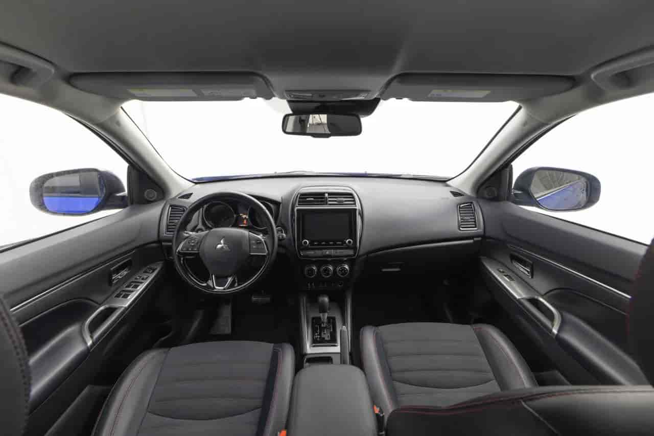 MITSUBISHI Outlander - 9