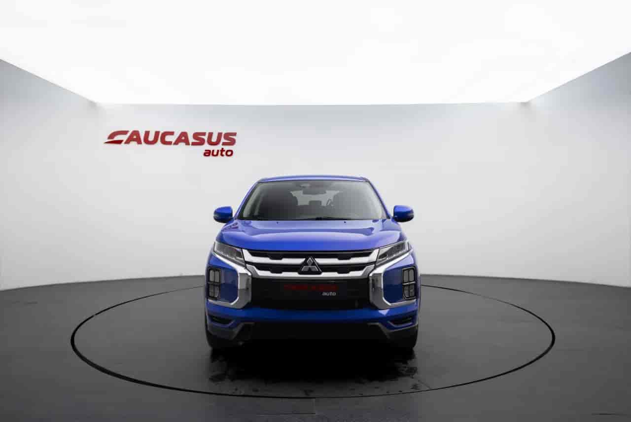 MITSUBISHI Outlander - 2
