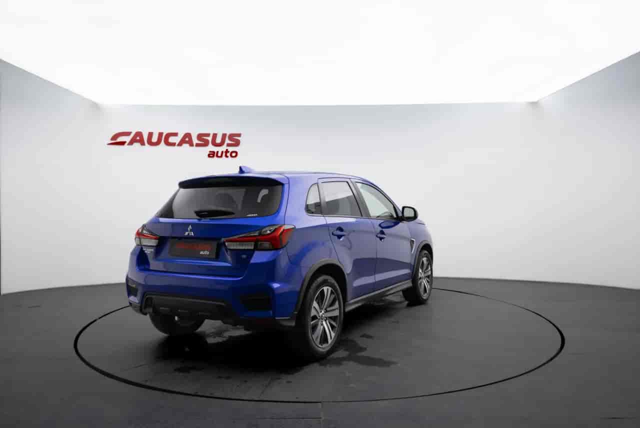 MITSUBISHI Outlander - 4