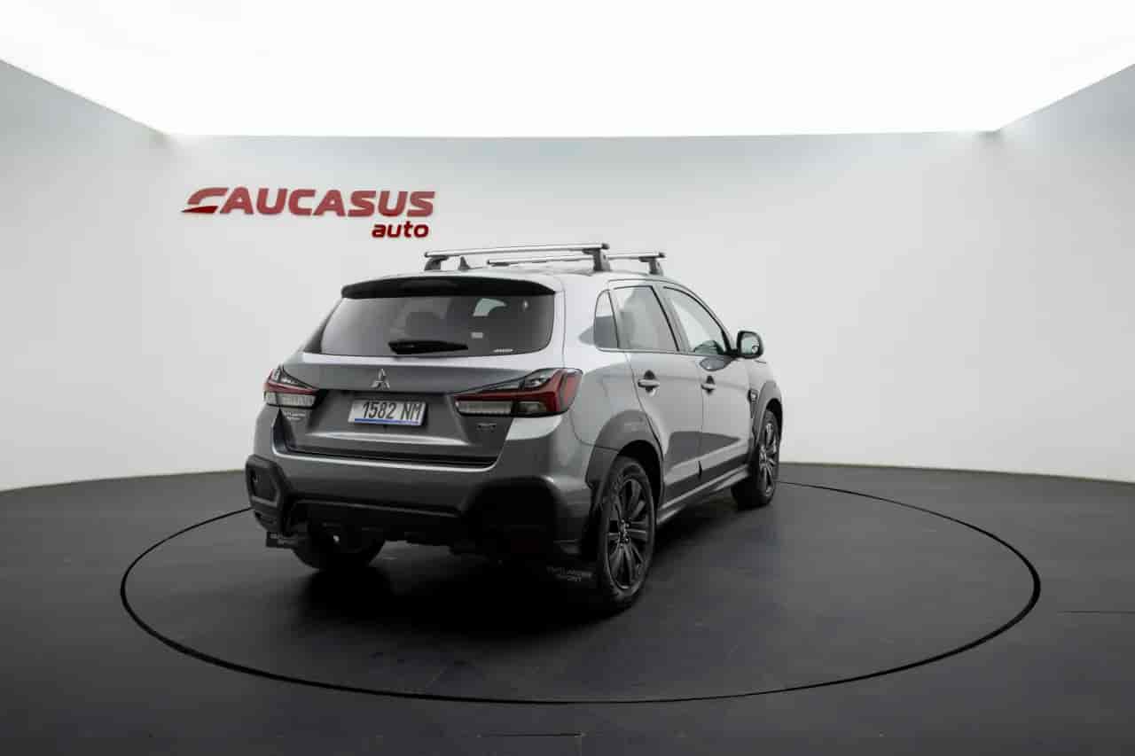 MITSUBISHI Outlander Sport - 4