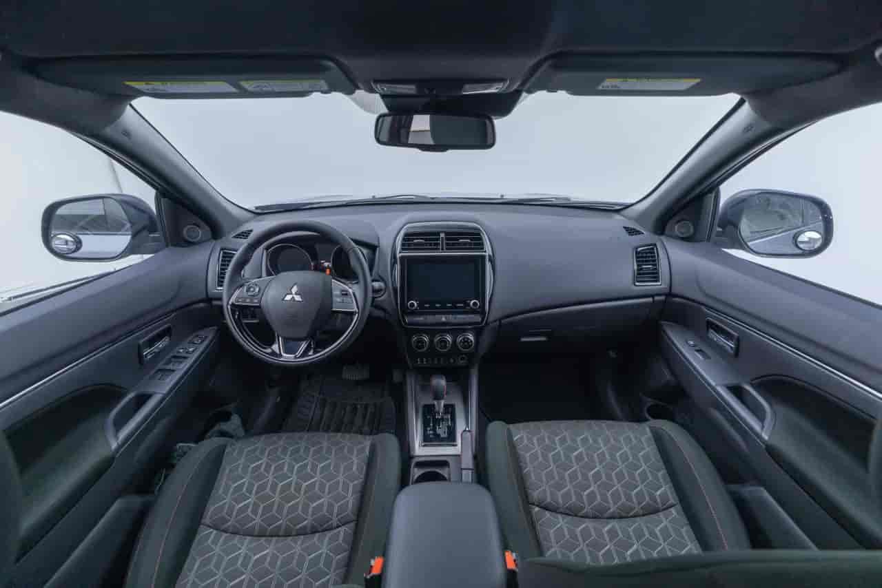 MITSUBISHI Outlander Sport - 9