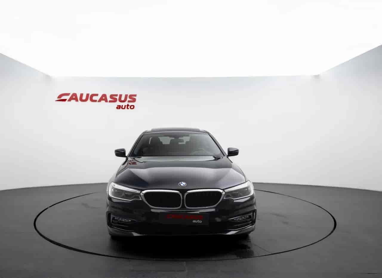 BMW 5-Series - 2