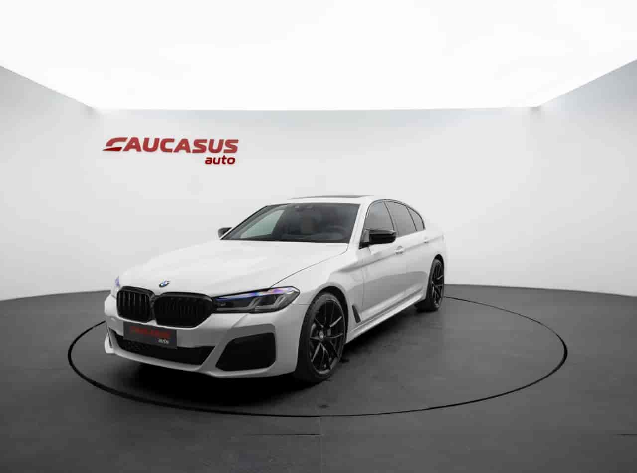 BMW 5-Series - 1