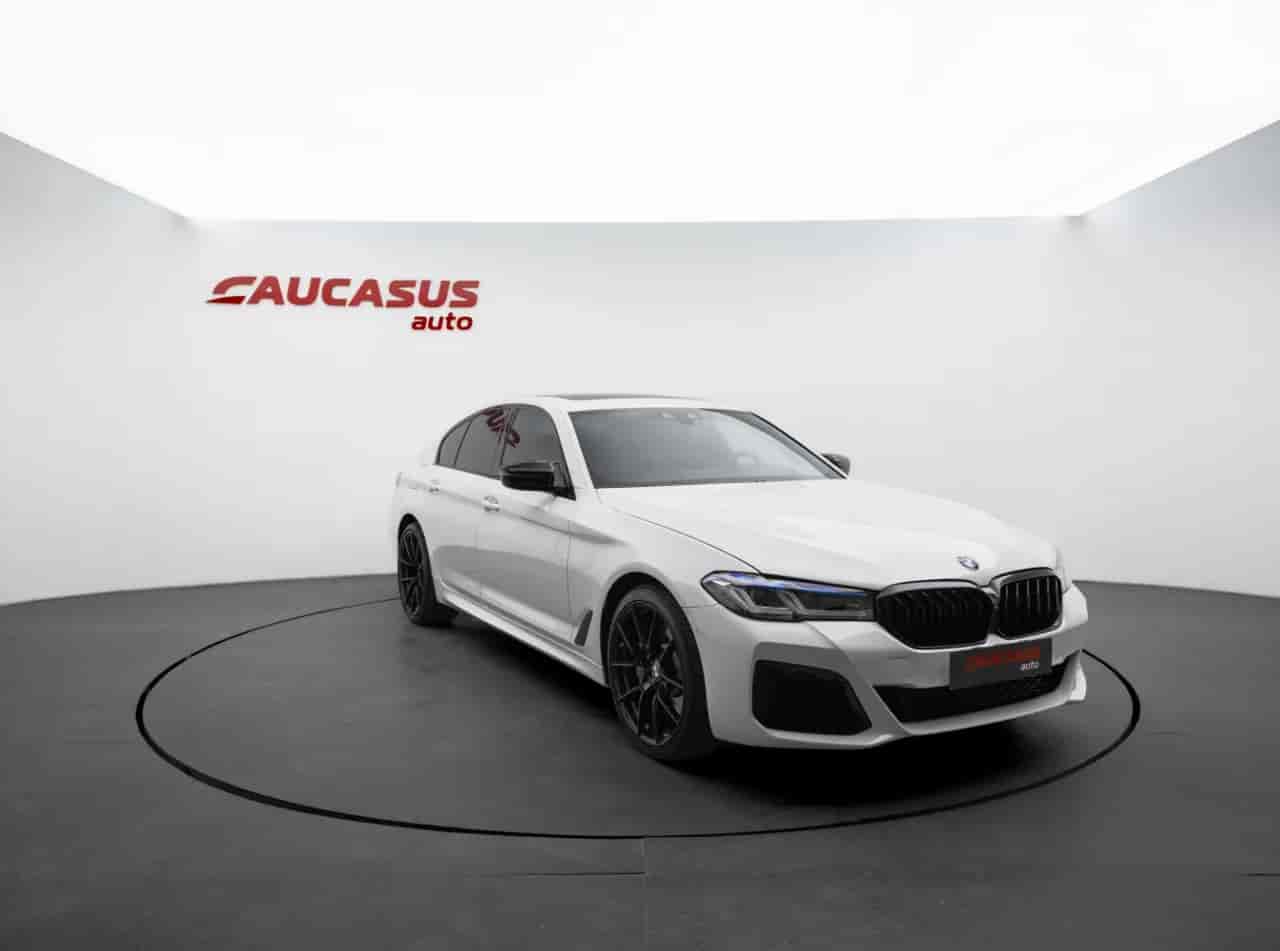 BMW 5-Series - 3