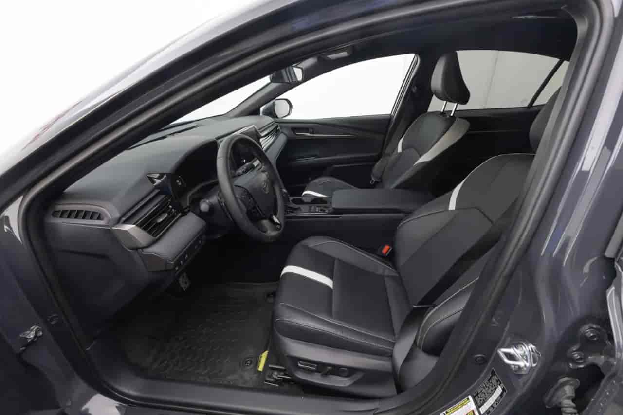 TOYOTA Camry - 9