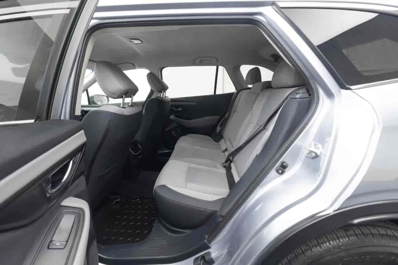 SUBARU Outback - 8