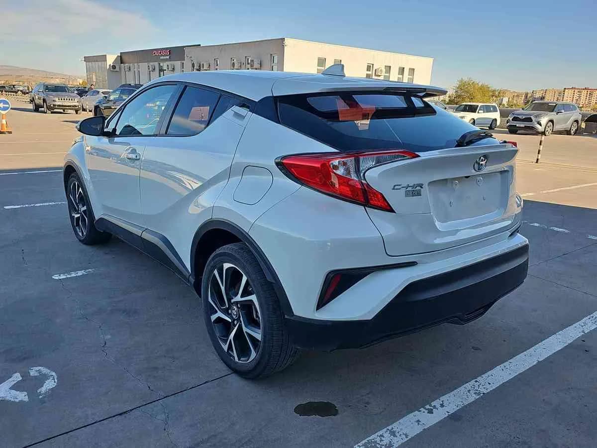 TOYOTA C-HR - 6