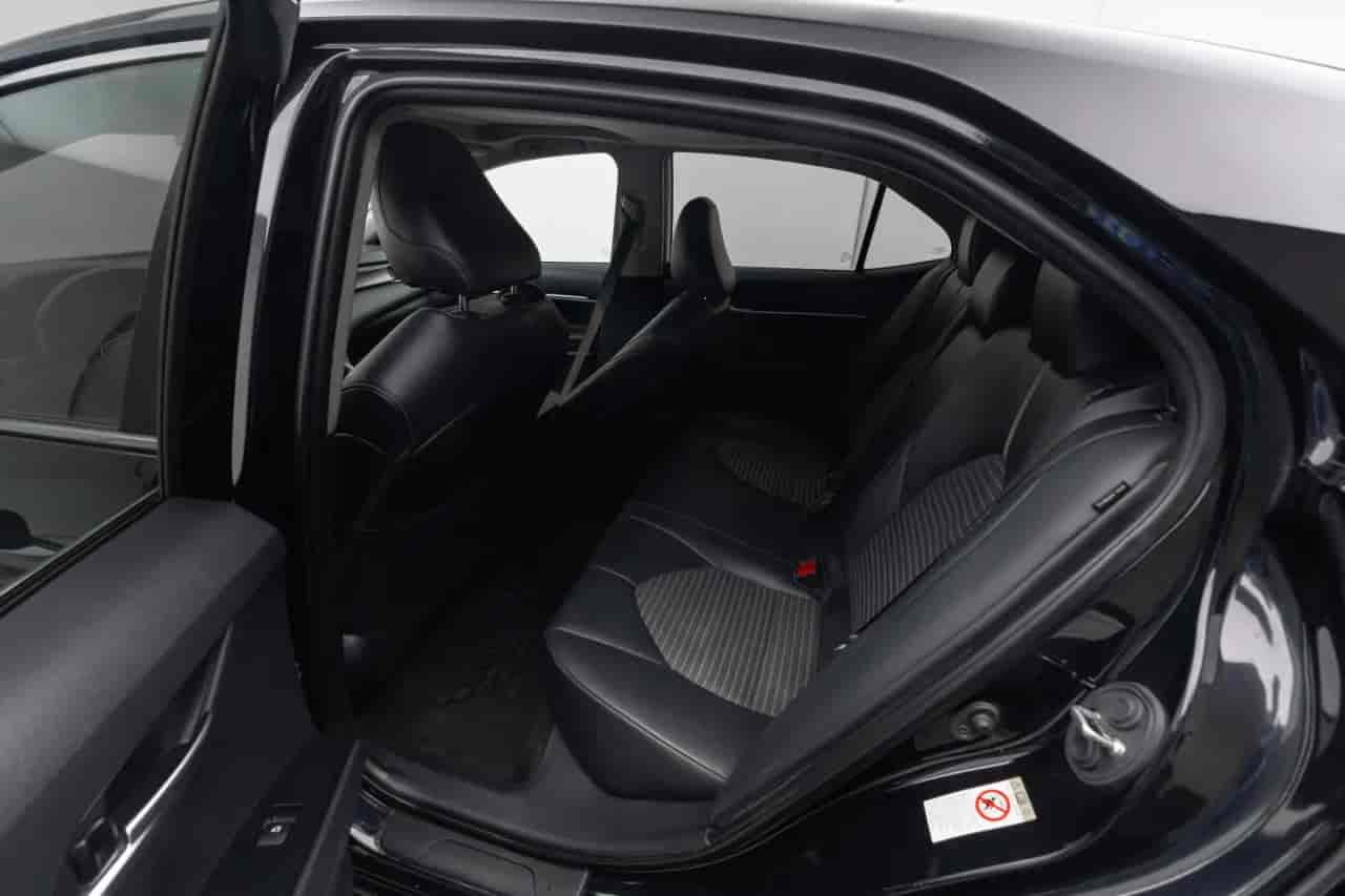 TOYOTA Camry - 8