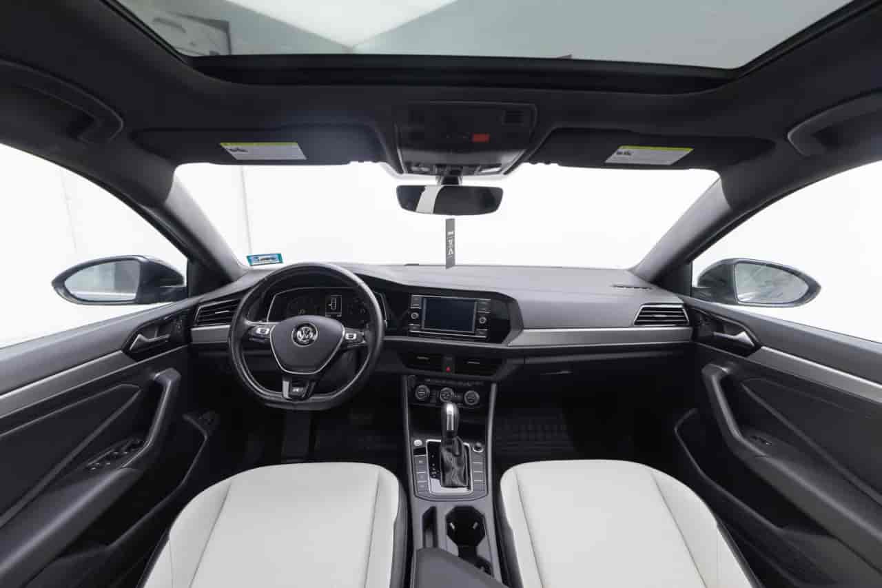 VOLKSWAGEN Jetta - 9