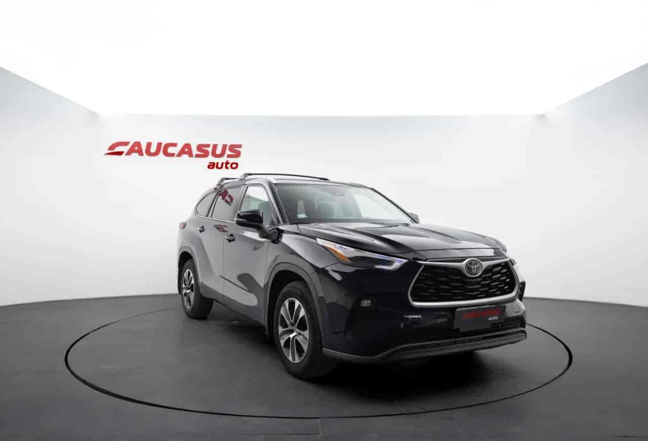 TOYOTA Highlander - 3