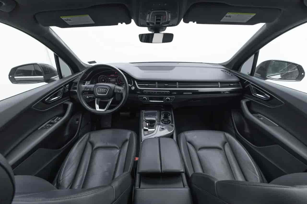 AUDI Q7 - 9