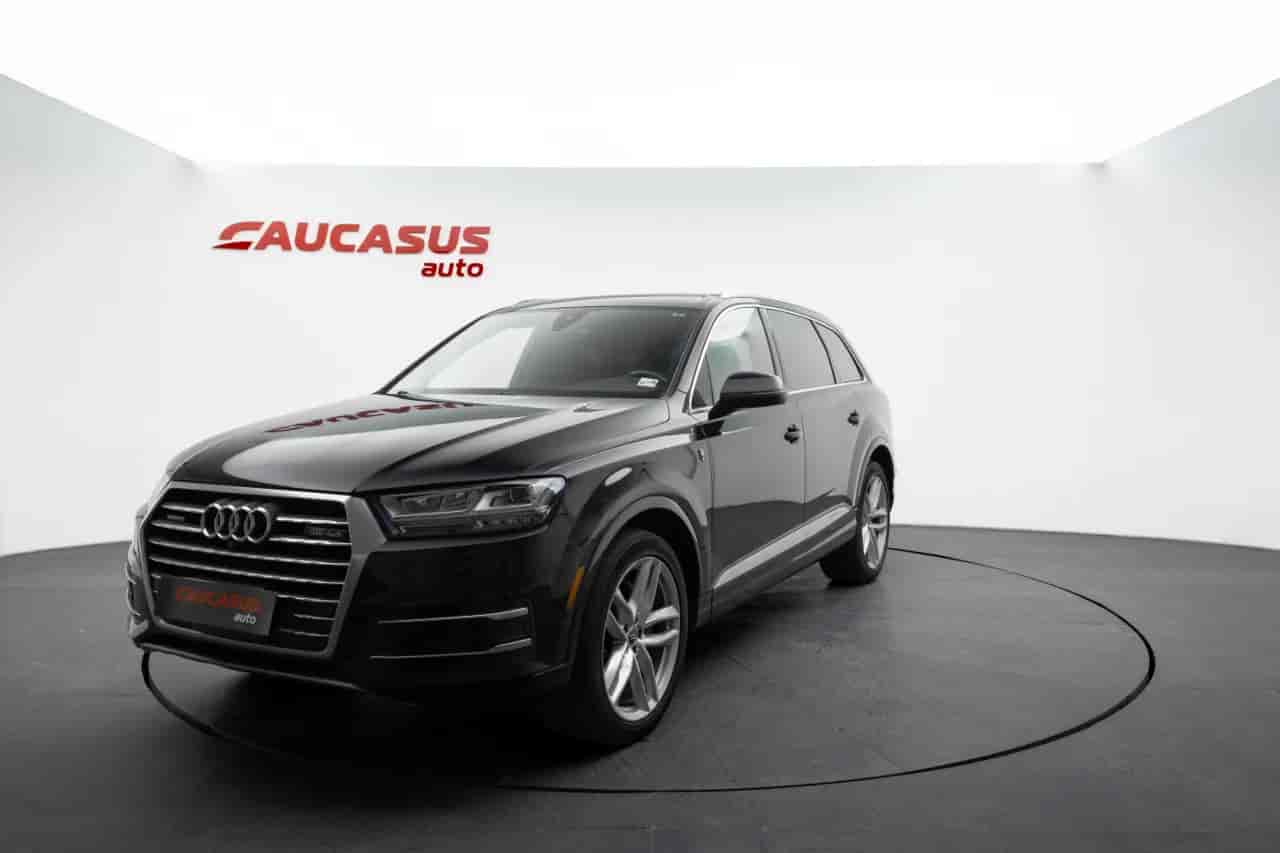 AUDI Q7 - 1