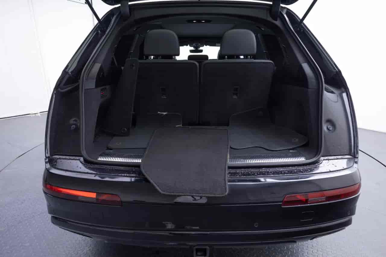 AUDI Q7 - 7