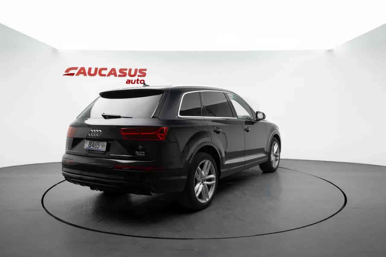 AUDI Q7 - 4