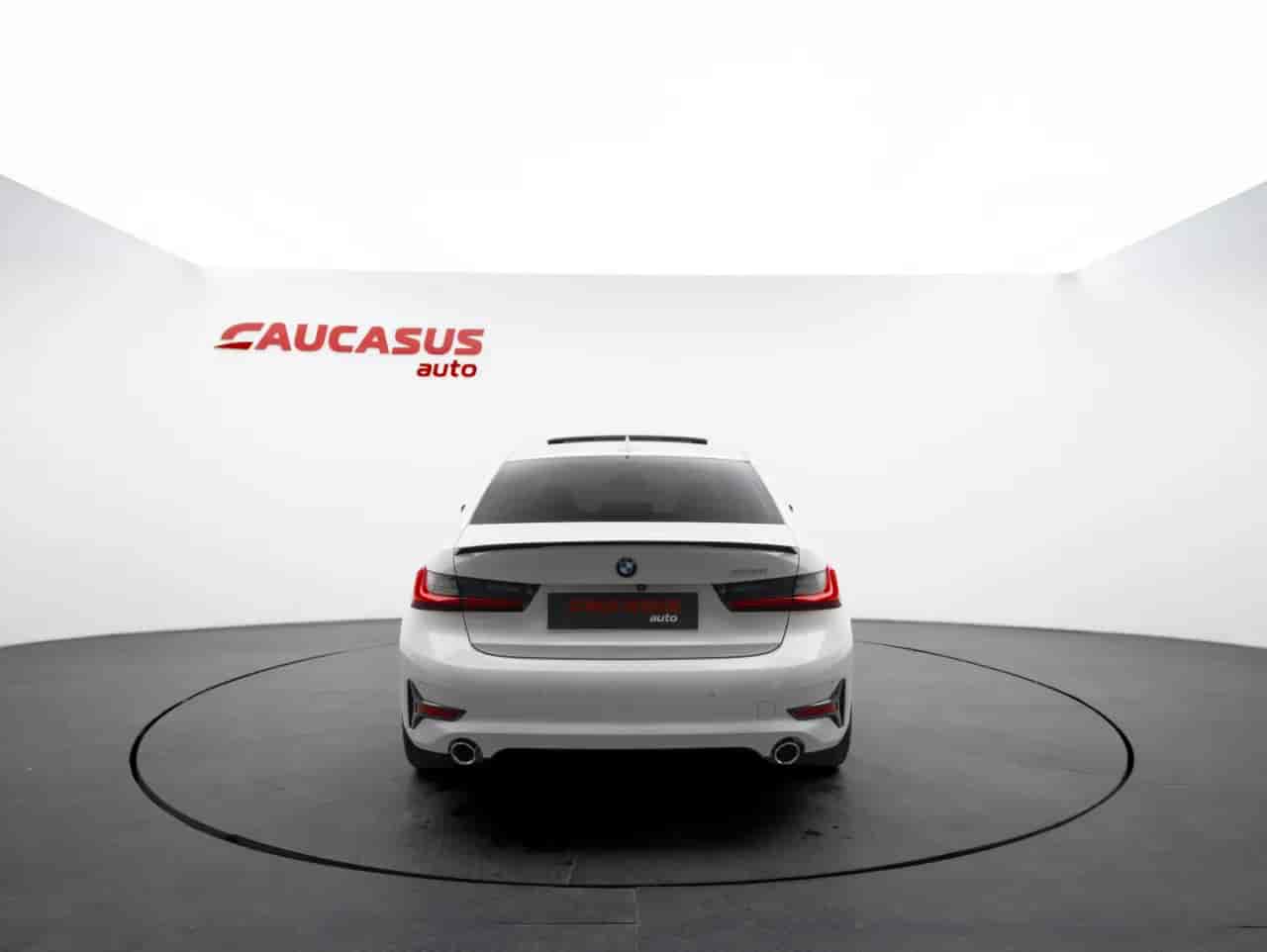 BMW 3-Series - 5