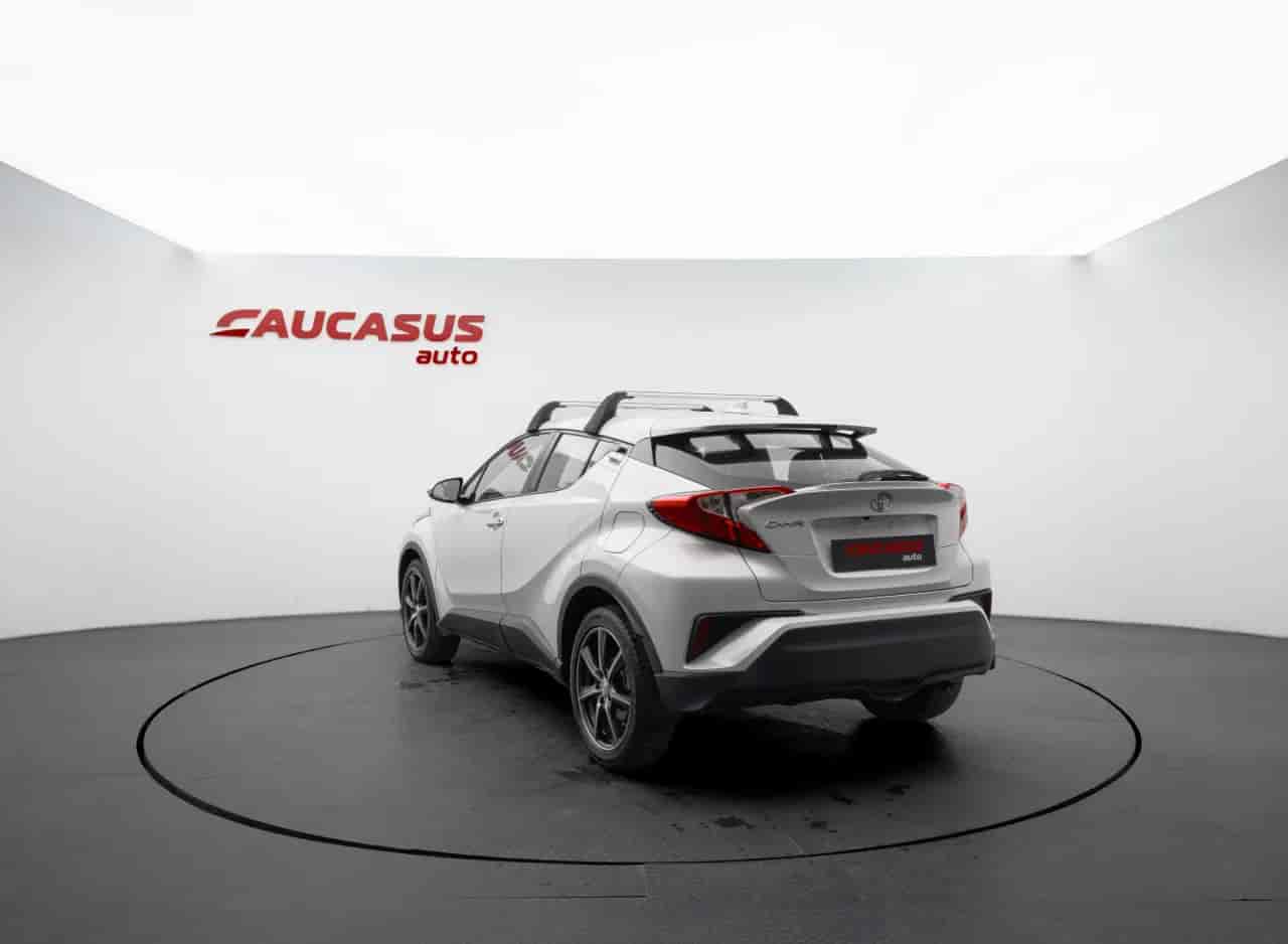 TOYOTA C-HR - 6
