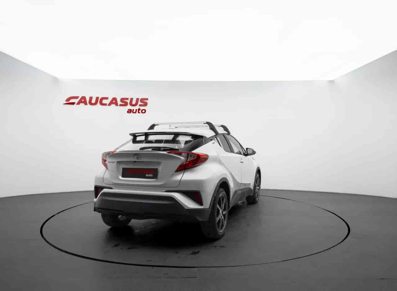 TOYOTA C-HR - 4
