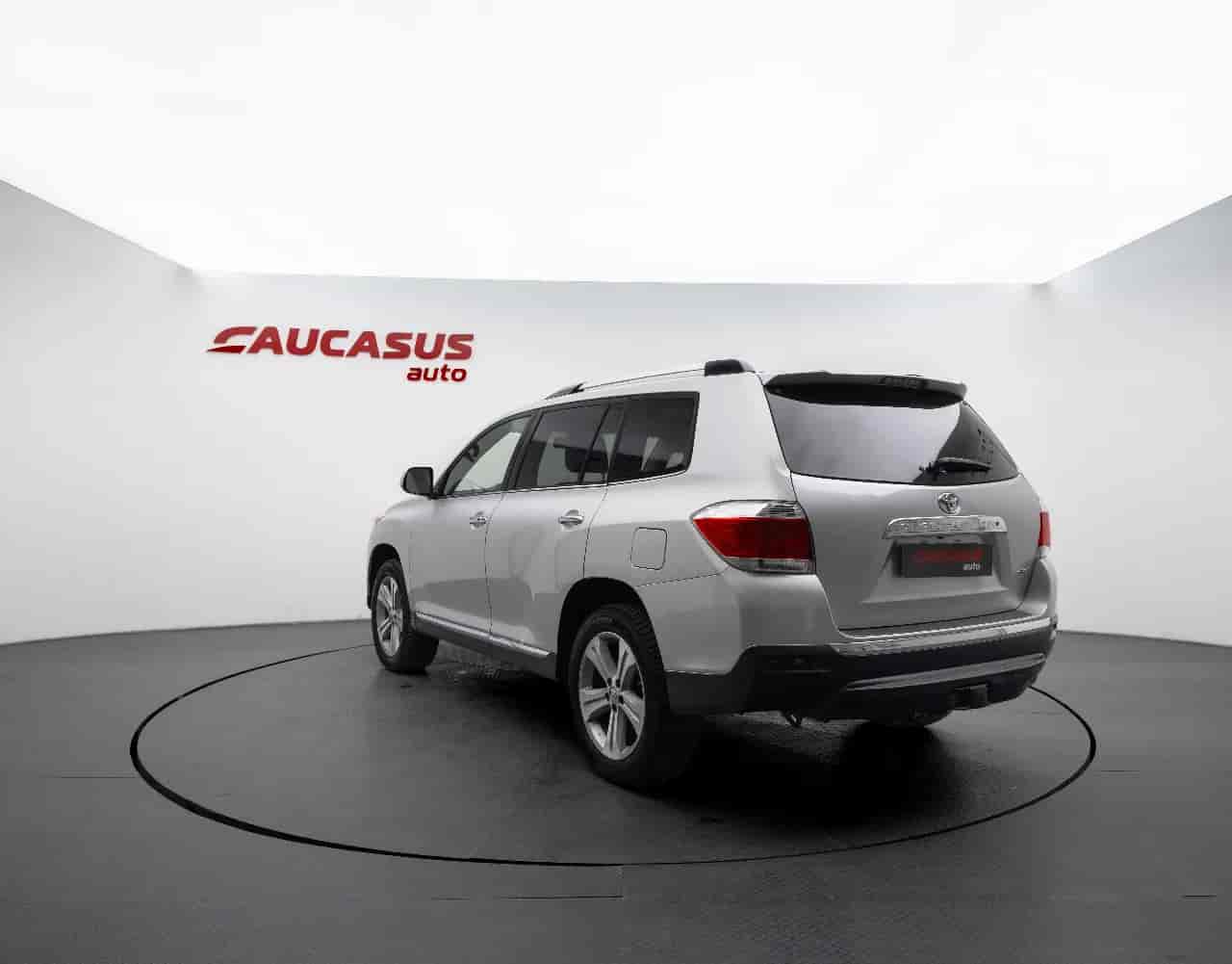 TOYOTA Highlander - 6