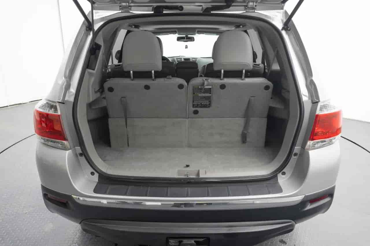 TOYOTA Highlander - 7