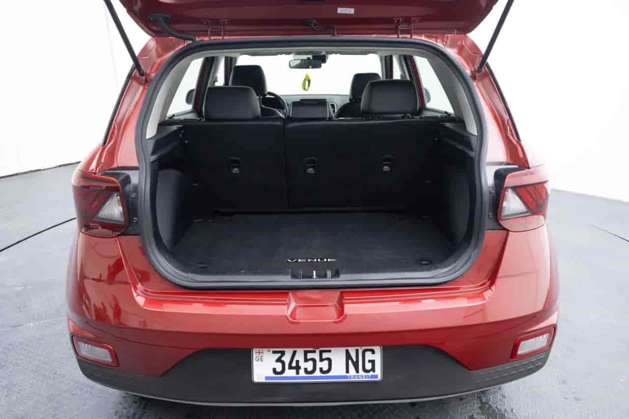HYUNDAI Venue - 7