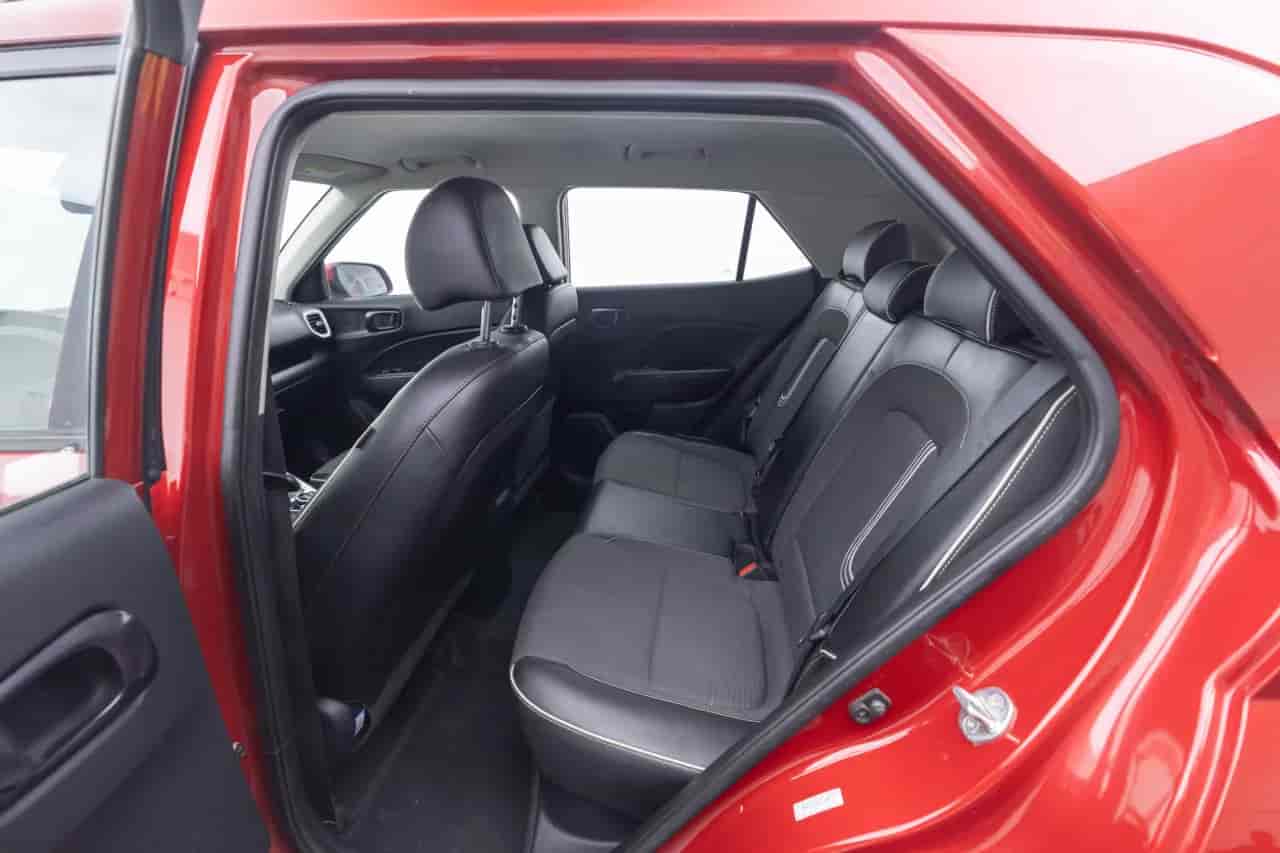 HYUNDAI Venue - 8