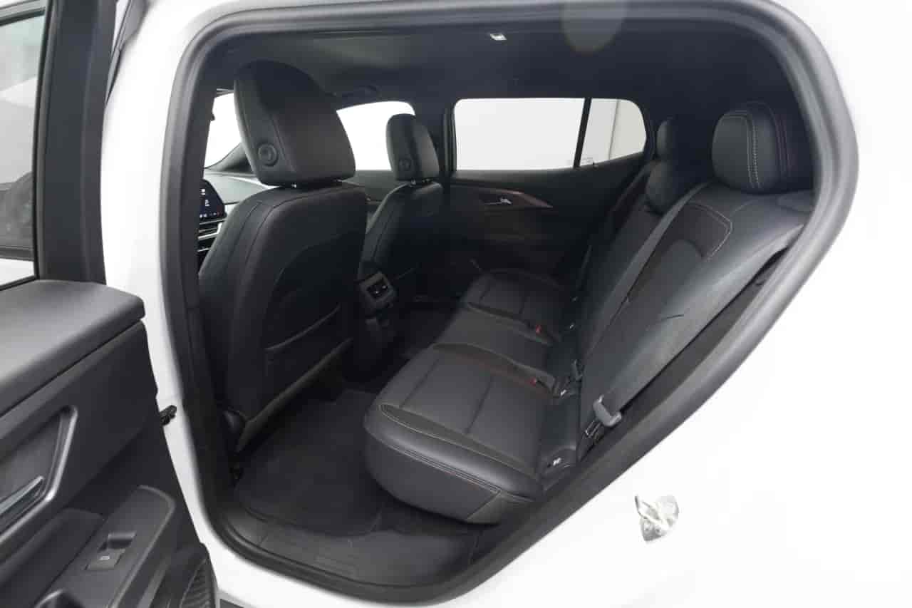 CHEVROLET Equinox - 8