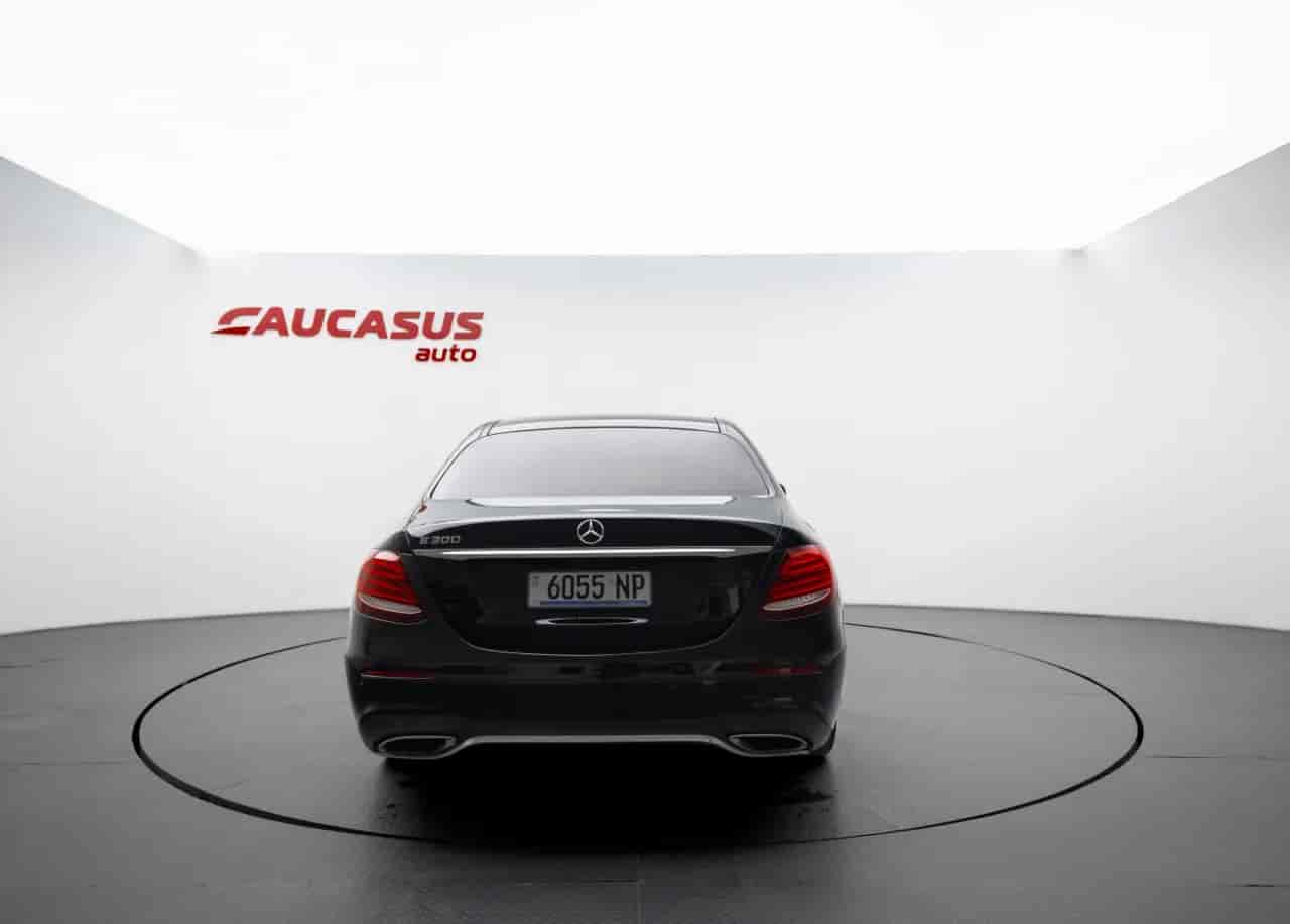 MERCEDES-BENZ E-Class - 6