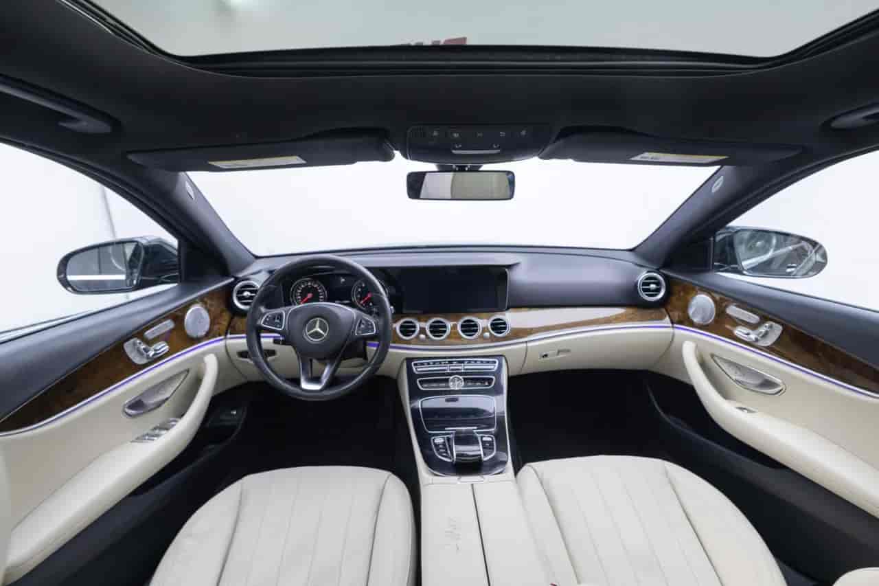 MERCEDES-BENZ E-Class - 10