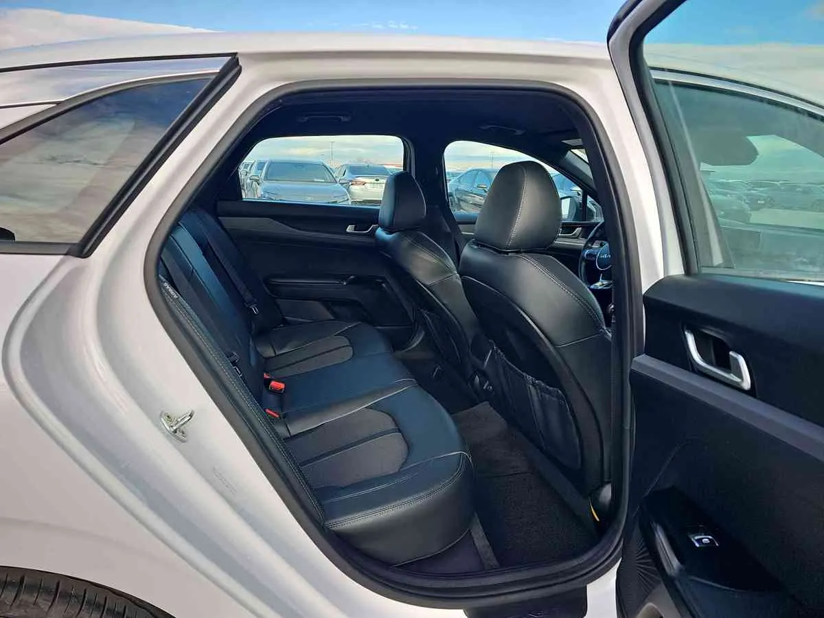 KIA K5 - 8
