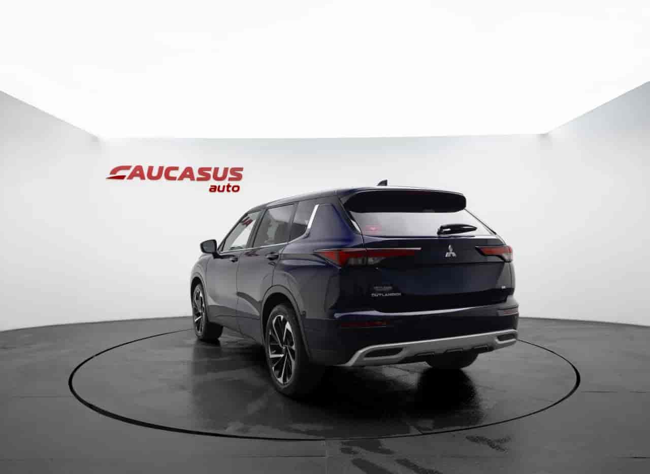 MITSUBISHI Outlander - 6