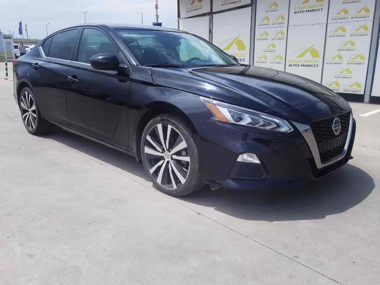 NISSAN Altima - 3