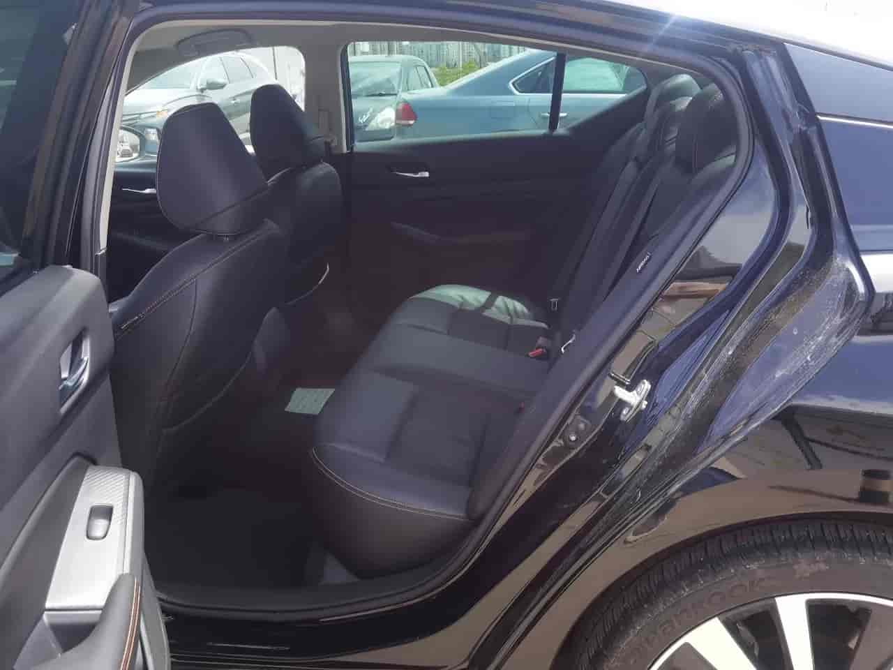 NISSAN Altima - 7